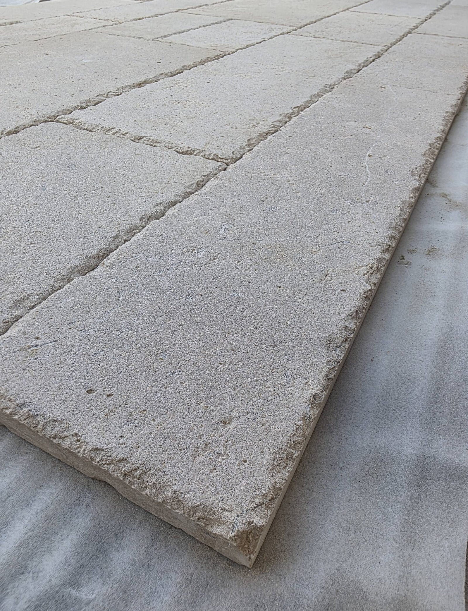 Triesta chiseled sandblast Orient - Image 4